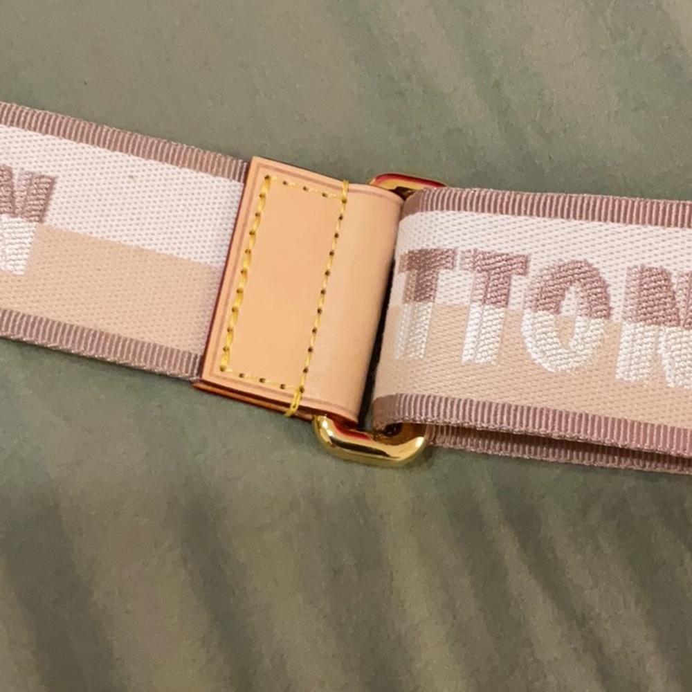 Louis Vuitton Pink & Cream Monogram Canvas Strap - Picture 3 of 3